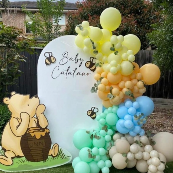 Classic Winnie-the-Pooh Cut Out Set